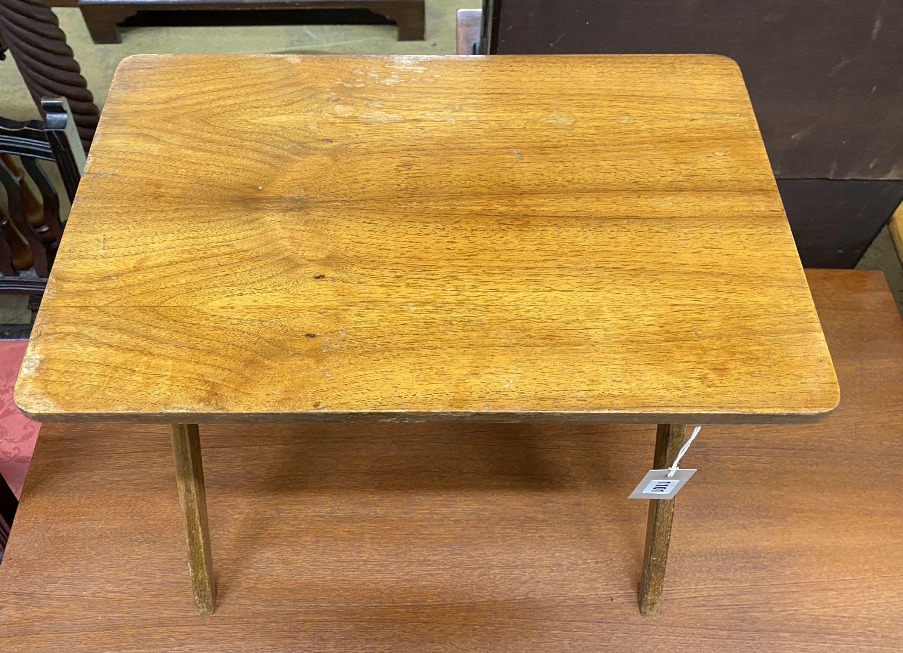 A Bendt Ruda scissor leg rectangular side table, depth 54cm, depth 35cm, height 61cm